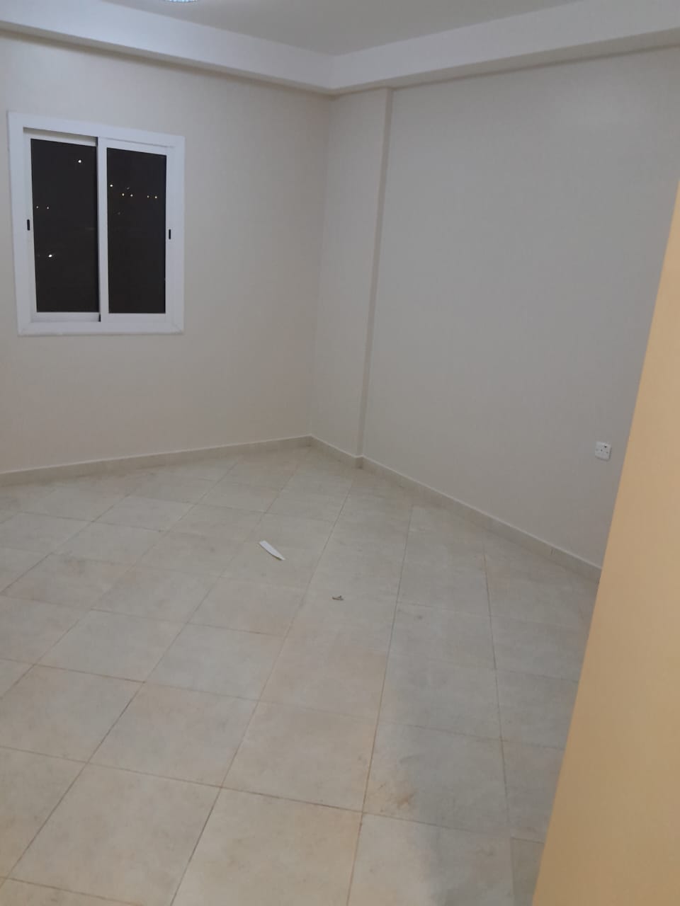 أفضل معلم بوية في جدة ينفذ دهانات داخلية وخارجية بجودة عالية وتشطيبات عصرية بأسعار مناسبة