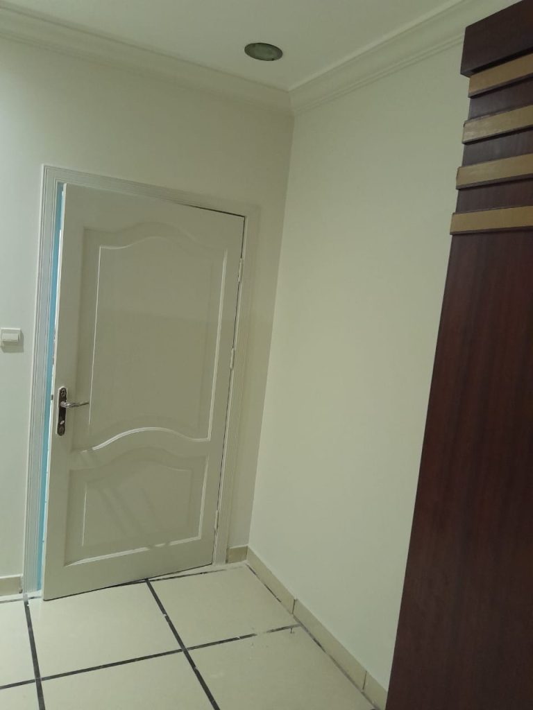 معلم بوية جدة متخصص في الديكورات الحديثة والدهانات الداخلية والخارجية بجودة عالية